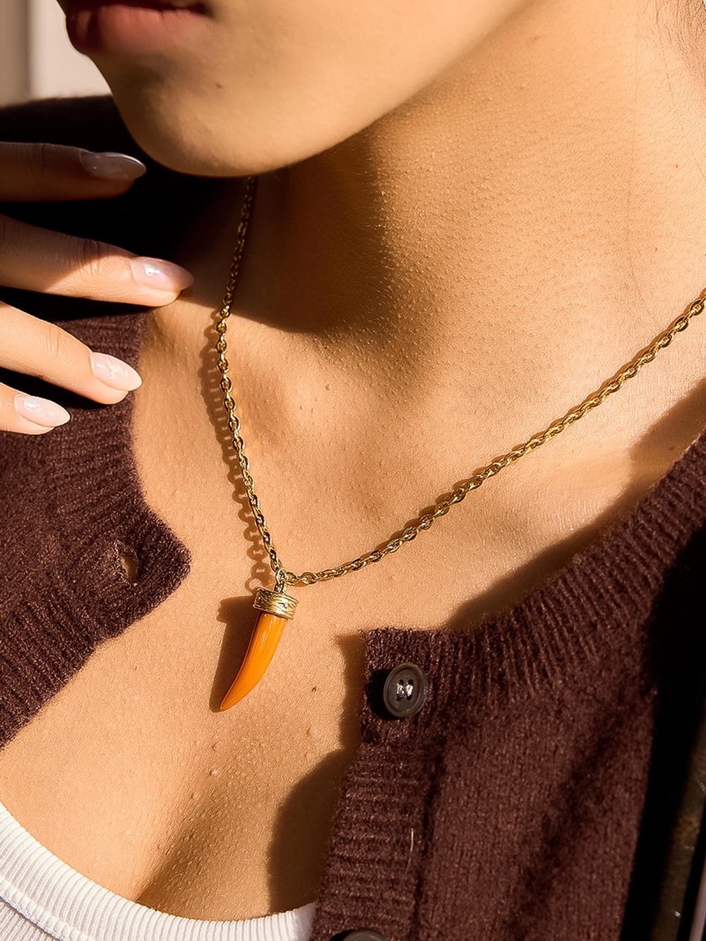Gold Chain Necklace with Brown/Camel Horn Pendant